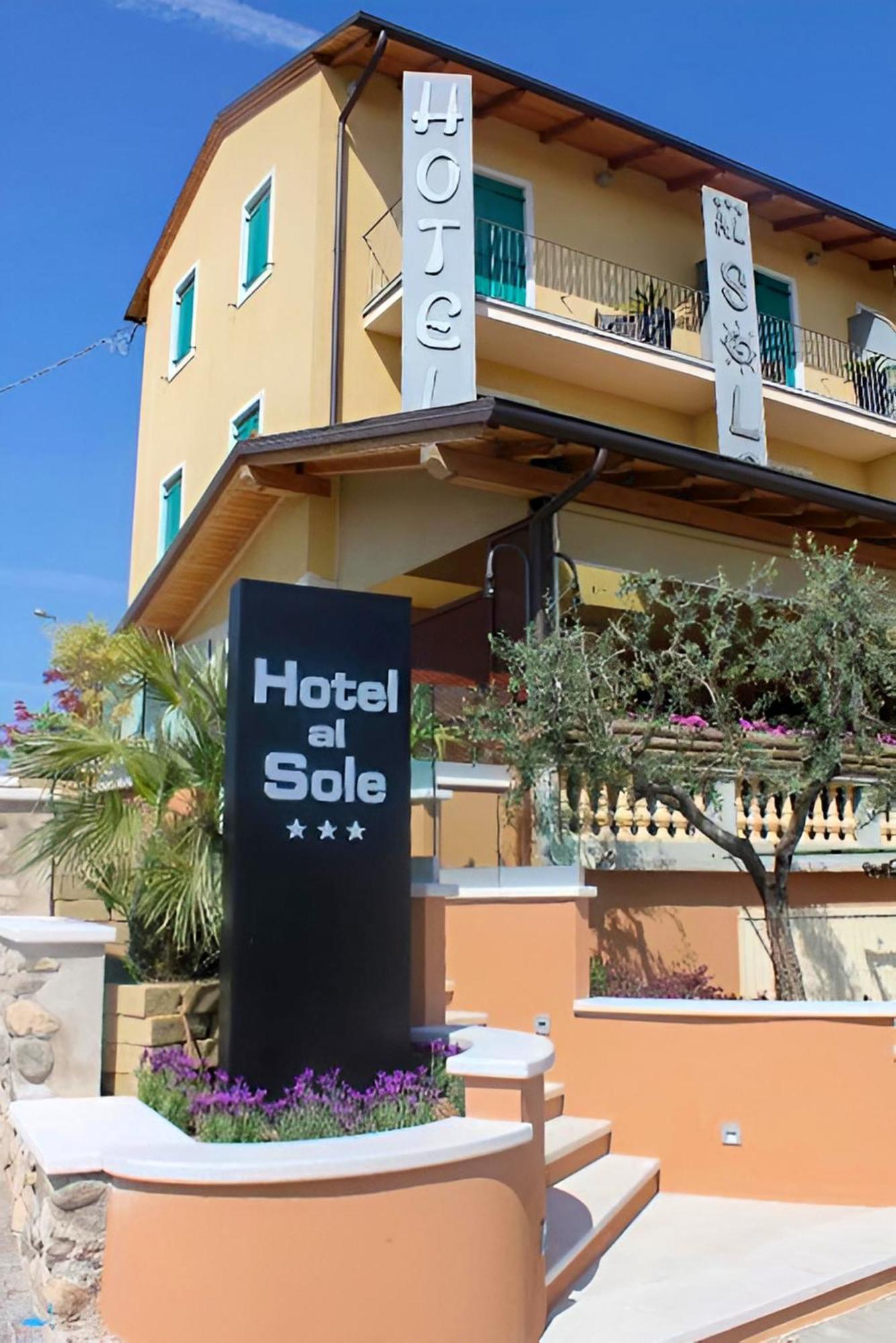 Hotel Al Sole - Enjoy Holiday Cavaion Veronese Eksteriør billede