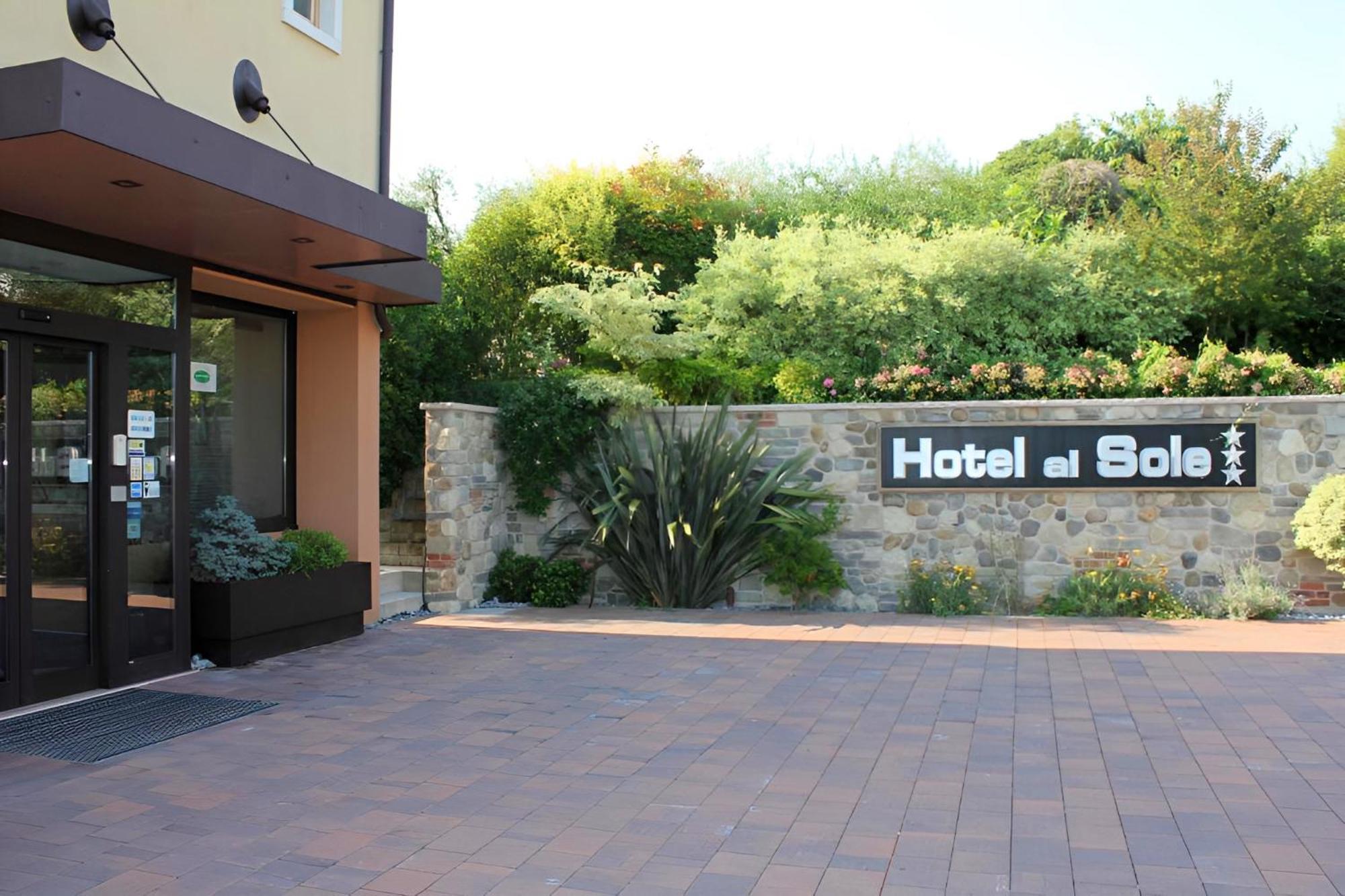Hotel Al Sole - Enjoy Holiday Cavaion Veronese Eksteriør billede