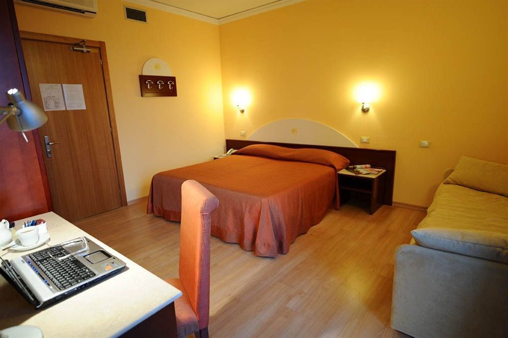 Hotel Al Sole - Enjoy Holiday Cavaion Veronese Eksteriør billede